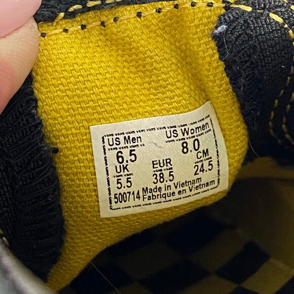 Vans Slip On Sneaker Harry Potter Hufflepuff Unisex Women's 8 Men's 6.5 - Picture 7 of 11